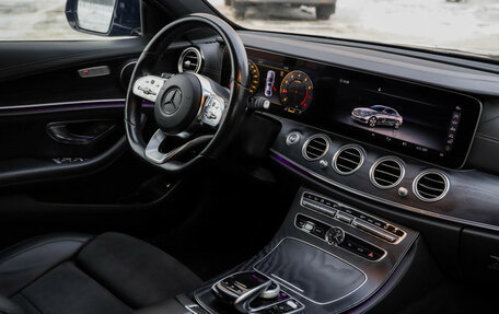 Mercedes-Benz E-Класс, 2019 год, 2 899 000 рублей, 11 фотография