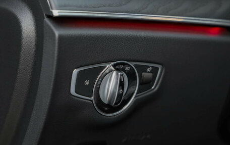 Mercedes-Benz E-Класс, 2019 год, 2 899 000 рублей, 24 фотография