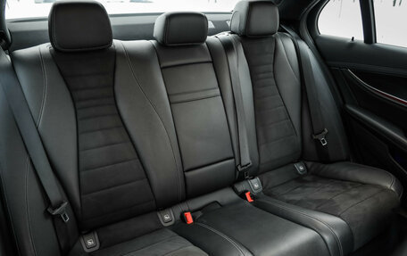 Mercedes-Benz E-Класс, 2019 год, 2 899 000 рублей, 29 фотография