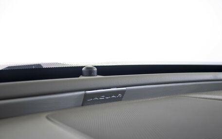 Jaguar XE I рестайлинг, 2017 год, 1 765 000 рублей, 16 фотография