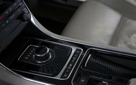 Jaguar XE I рестайлинг, 2017 год, 1 765 000 рублей, 14 фотография