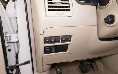 Nissan Patrol, 2014 год, 2 330 000 рублей, 26 фотография