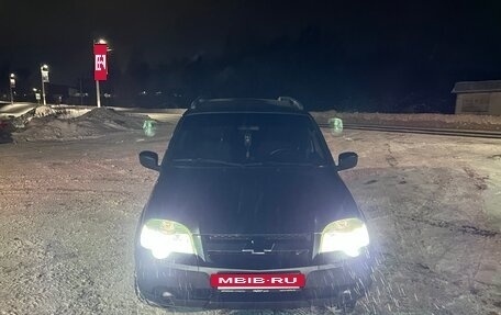 Chevrolet Niva I рестайлинг, 2016 год, 580 000 рублей, 2 фотография