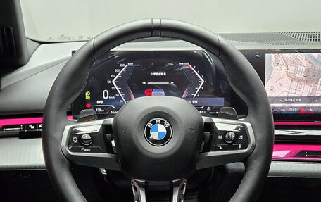 BMW 5 серия, 2025 год, 9 430 000 рублей, 11 фотография