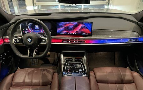 BMW 7 серия, 2022 год, 13 150 000 рублей, 14 фотография