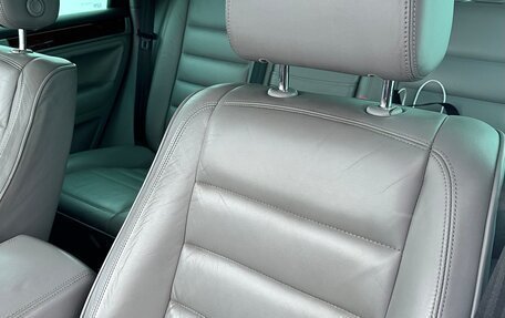 Volkswagen Touareg III, 2006 год, 800 000 рублей, 10 фотография