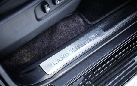 Toyota Land Cruiser 200, 2016 год, 6 300 000 рублей, 30 фотография