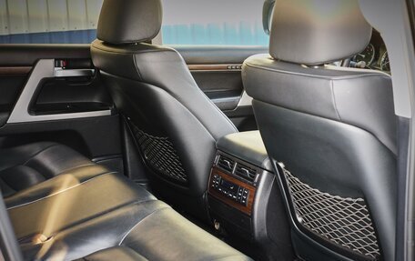 Toyota Land Cruiser 200, 2016 год, 6 300 000 рублей, 32 фотография