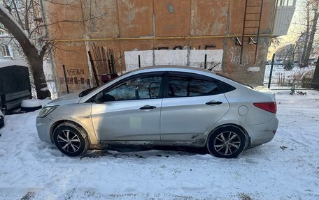 Hyundai Solaris II рестайлинг, 2013 год, 320 000 рублей, 4 фотография