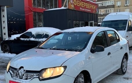 Renault Logan II, 2015 год, 460 000 рублей, 6 фотография