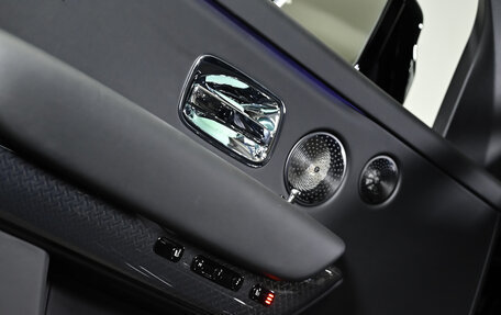 Rolls-Royce Cullinan, 2025 год, 86 000 000 рублей, 27 фотография