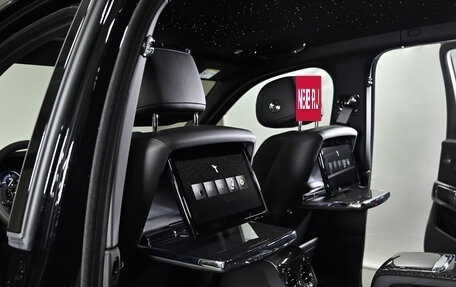 Rolls-Royce Cullinan, 2025 год, 86 000 000 рублей, 22 фотография