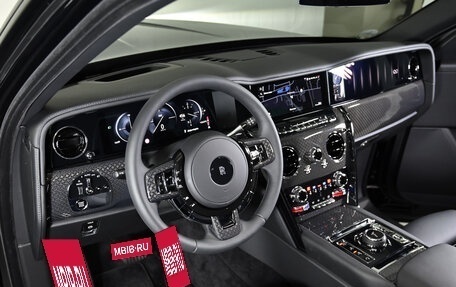 Rolls-Royce Cullinan, 2025 год, 86 000 000 рублей, 31 фотография