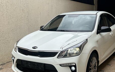 KIA Rio IV, 2018 год, 1 400 000 рублей, 4 фотография