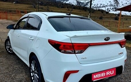 KIA Rio IV, 2018 год, 1 400 000 рублей, 2 фотография