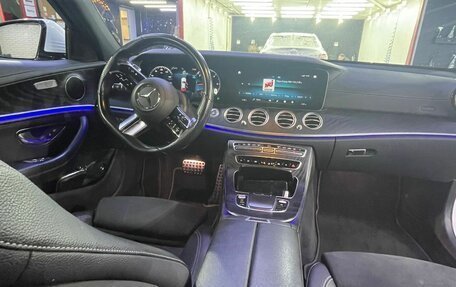 Mercedes-Benz E-Класс, 2021 год, 4 990 000 рублей, 14 фотография