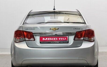 Chevrolet Cruze II, 2010 год, 850 000 рублей, 3 фотография