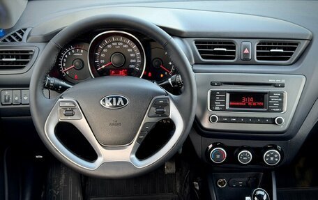 KIA Rio III рестайлинг, 2015 год, 1 090 000 рублей, 15 фотография
