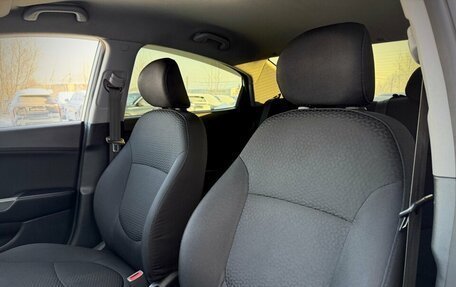 KIA Rio III рестайлинг, 2015 год, 1 090 000 рублей, 19 фотография