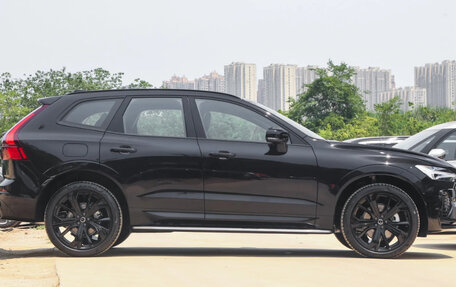 Volvo XC60 II, 2025 год, 7 990 000 рублей, 4 фотография