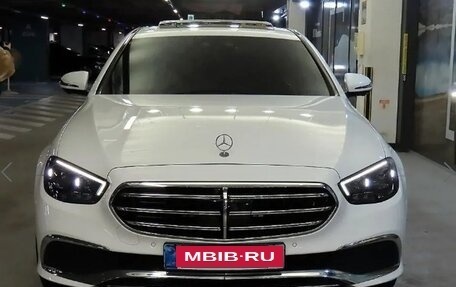 Mercedes-Benz E-Класс, 2022 год, 5 260 000 рублей, 2 фотография