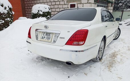 Toyota Crown Majesta, 2004 год, 900 000 рублей, 4 фотография