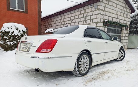 Toyota Crown Majesta, 2004 год, 900 000 рублей, 3 фотография