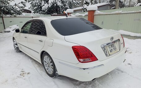 Toyota Crown Majesta, 2004 год, 900 000 рублей, 5 фотография