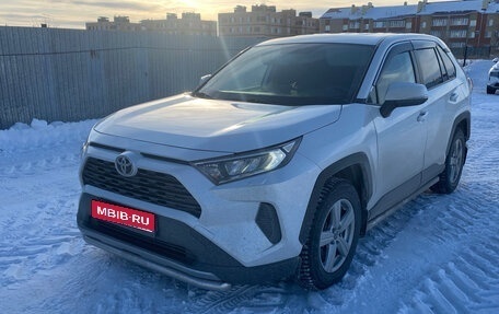 Toyota RAV4, 2020 год, 3 350 000 рублей, 1 фотография