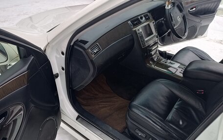 Toyota Crown Majesta, 2004 год, 900 000 рублей, 11 фотография