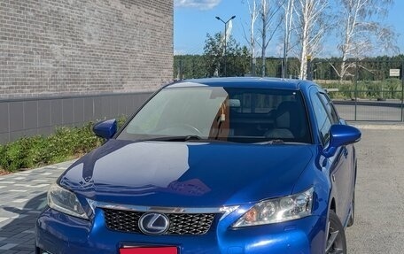 Lexus CT I рестайлинг, 2011 год, 1 550 000 рублей, 1 фотография