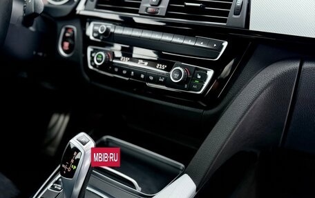 BMW 3 серия, 2018 год, 2 395 000 рублей, 15 фотография