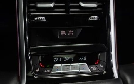 BMW 8 серия, 2025 год, 12 900 000 рублей, 14 фотография