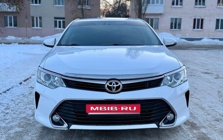 Toyota Camry, 2017 год, 2 500 000 рублей, 2 фотография