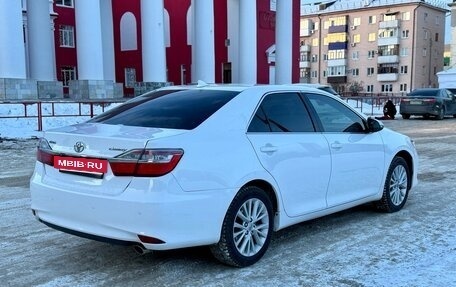 Toyota Camry, 2017 год, 2 500 000 рублей, 5 фотография