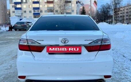 Toyota Camry, 2017 год, 2 500 000 рублей, 6 фотография