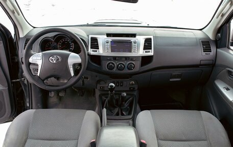 Toyota Hilux VII, 2012 год, 1 595 000 рублей, 16 фотография