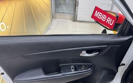 KIA Rio IV, 2017 год, 625 000 рублей, 6 фотография