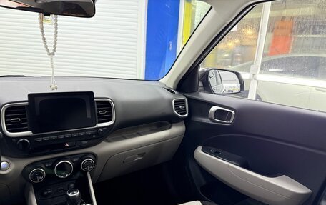 Hyundai Venue I, 2019 год, 1 899 999 рублей, 25 фотография