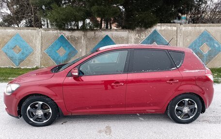 KIA cee'd I рестайлинг, 2010 год, 720 000 рублей, 3 фотография