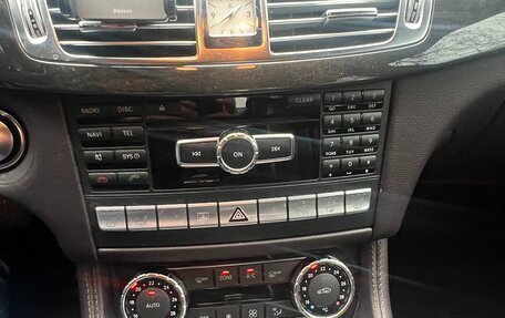 Mercedes-Benz CLS, 2012 год, 1 600 000 рублей, 12 фотография