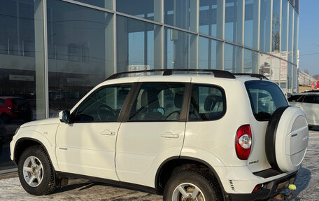 Chevrolet Niva I рестайлинг, 2015 год, 799 000 рублей, 5 фотография