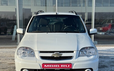 Chevrolet Niva I рестайлинг, 2015 год, 799 000 рублей, 2 фотография