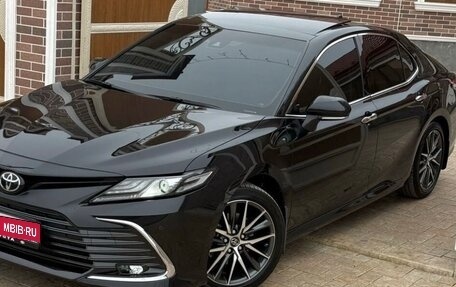 Toyota Camry, 2023 год, 3 850 000 рублей, 1 фотография