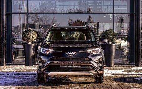 Toyota RAV4, 2016 год, 1 895 000 рублей, 2 фотография