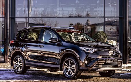 Toyota RAV4, 2016 год, 1 895 000 рублей, 3 фотография