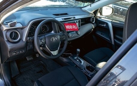 Toyota RAV4, 2016 год, 1 895 000 рублей, 13 фотография
