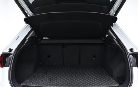 Audi Q3, 2022 год, 2 630 000 рублей, 18 фотография