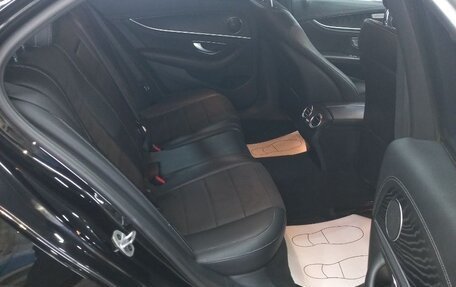 Mercedes-Benz E-Класс, 2019 год, 3 450 000 рублей, 14 фотография