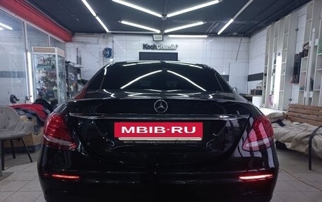 Mercedes-Benz E-Класс, 2019 год, 3 450 000 рублей, 17 фотография
